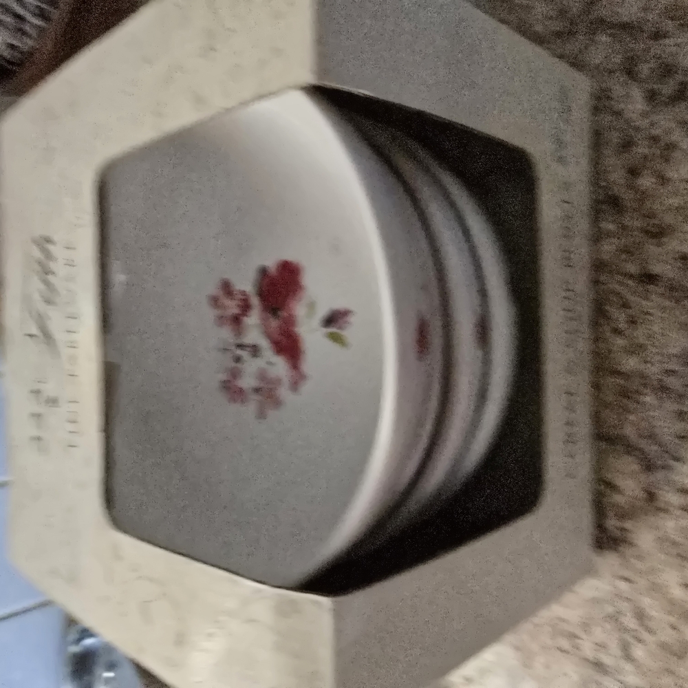 Floral Patterned Bowls Set